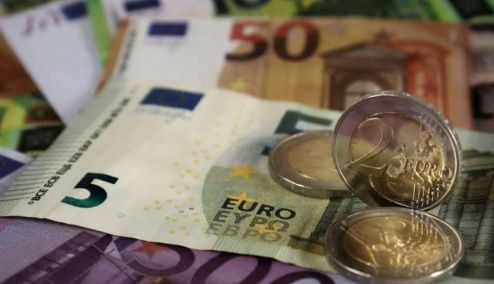 Picture 0 for Έσοδα 51,9 δισ. ευρώ καλείται να εισπράξει η ΑΑΔΕ το 2022 