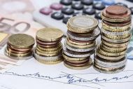 Ενεργειακή κρίση - Σκρέκας: Καλύπτουμε έως και 80% της αύξησης στο ρεύμα σε 1.160.000 επιχειρήσεις