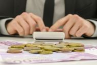 Ξαναγύρισαν στις 120 δόσεις αλλά η εφορία τους στερεί και τα οφέλη