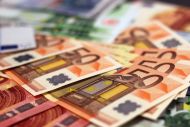 Πρωτογενές πλεόνασμα 5 δισ. ευρώ και νέα μέτρα στήριξης 2,7 δισ. ευρώ το 2024