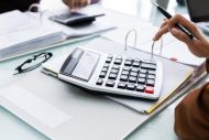 Εισόδημα έως 7.680 ευρώ δηλώνει το 50% των φορολογουμένων