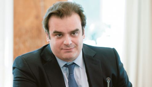 Picture 0 for Πιερρακάκης στο Bloomberg: Η Ελλάδα σχεδιάζει να αποπληρώσει τα δάνεια διάσωσης 10 χρόνια νωρίτερα