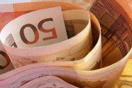 Από τον Νοέμβριο τα μέτρα ενίσχυσης των νοικοκυριών και μείωσης της φτώχειας: Πόσο ωφελούνται οικογένειες και συνταξιούχοι