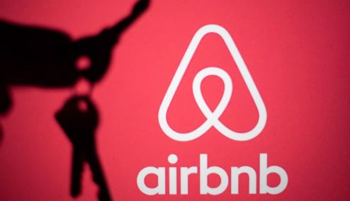 Airbnb: Νέο σαφάρι της ΑΑΔΕ για αδήλωτα εισοδήματα – Ποιοι ιδιοκτήτες μπαίνουν στο στόχαστρο