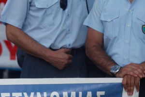Ποιές κατηγορίες ένστολων δεν θίγονται από τα νέα όρια ηλικίας συνταξιοδότησης   