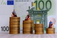Αυστηρότερα κριτήρια για τις συντάξεις αναπήρων συζύγων, γονέων και αδελφών