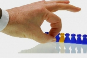 Σε διαθεσιμότητα οι συμβασιούχοι δημόσιοι υπάλληλοι Β' βάθμιας εκπαίδευσης