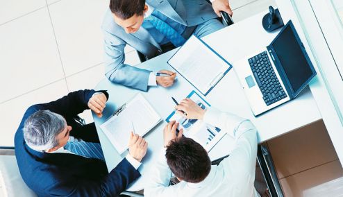 Picture 0 for Πιέζει η τρόικα για μισθολόγιο του Δημοσίου και αλλαγές στο ασφαλιστικό